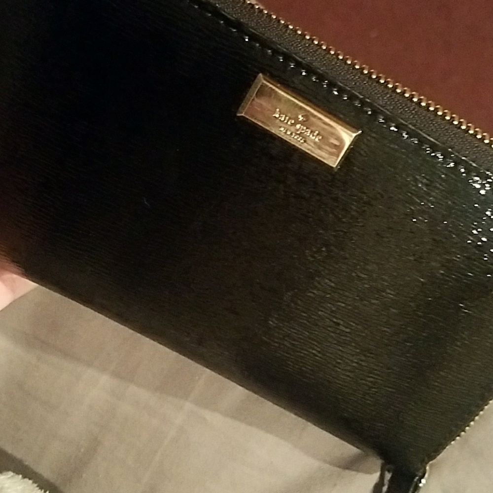 Black kate spade zipper wallet